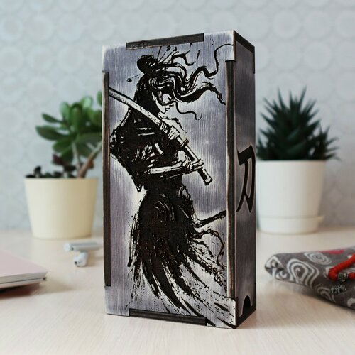 Универсальная деревянная шкатулка / купюрница: 