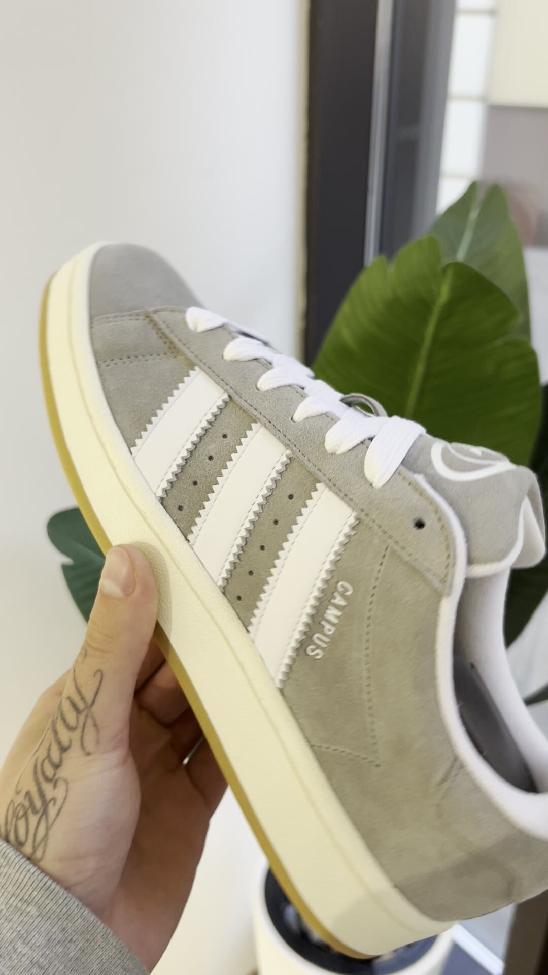 Кроссовки adidas Campus 00s, полнота F (EU)/ на среднюю стопу, размер 9.5US 9UK 43EU 42RU 27.5CM, grey — фото 1