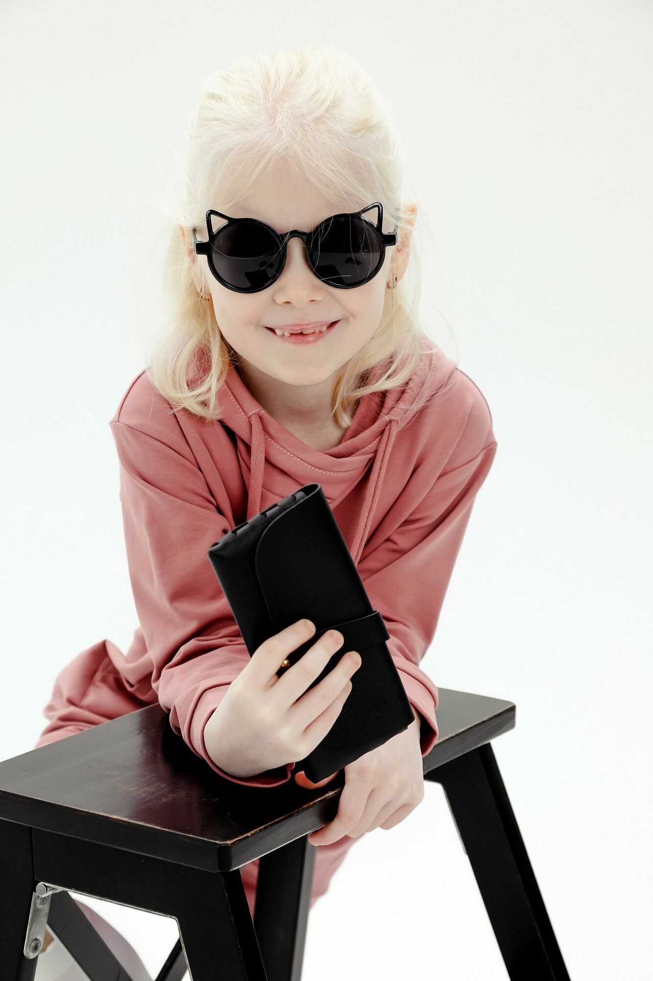 Картинки Солнцезащитные очки , черный/черный