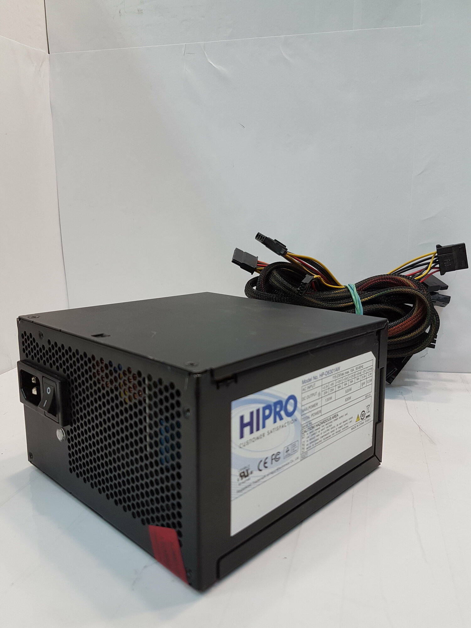 Блок питания 630Вт Hipro HP-D6301AW(24+2*4+2*6/8 pin)