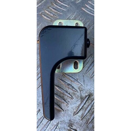 Ручка двери УАЗ 3160 3162 Патриот внутренняя правая крючок чёрная матовая сталь ПЗИ 509₽