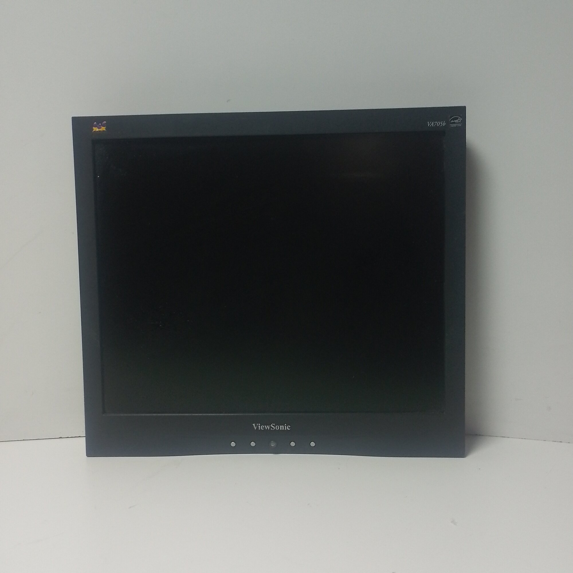 17" ЖК монитор Viewsonic VA705B (LCD, 1280x1024, D-Sub)