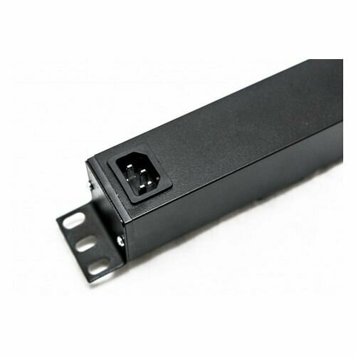 Блок распределения питания Hyperline SHE19-6SH-S-IEC гор размещ 6xSchuko базовые 10A C14 4450₽