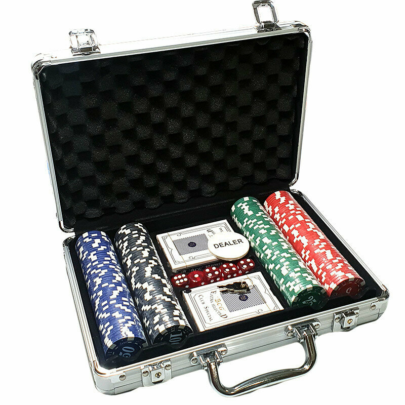 Подарки Набор для покера из 200 фишек с номиналом в кейсе