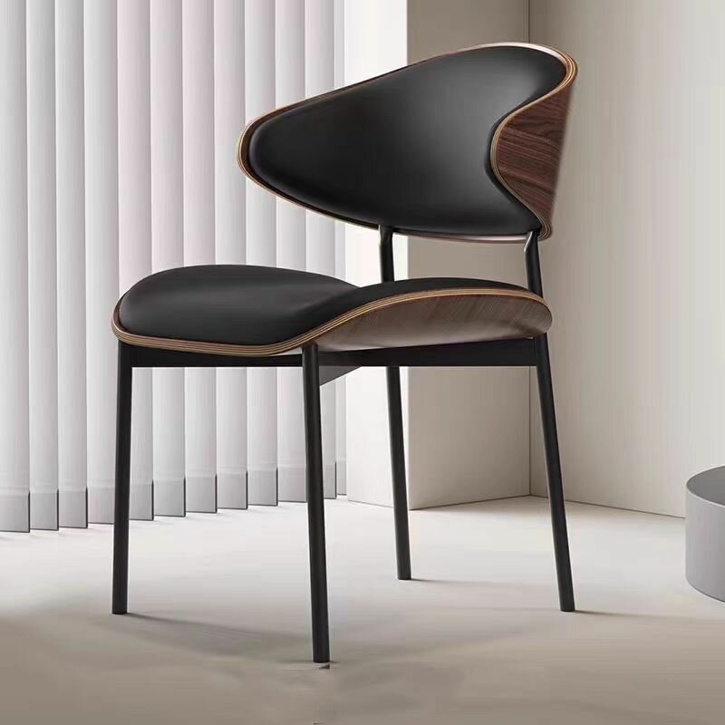 фото Стул, итальянский минимализм, черный, износостойкий, устойчивый к царапинам