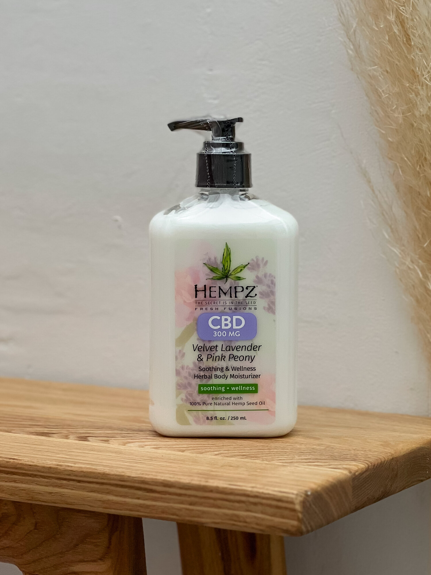 Hempz Молочко для тела Ароматерапевтическое масло Лаванды и Розовый пион CBD Aromatherapy Velvet LavenderPink Peony Oil 250 ml