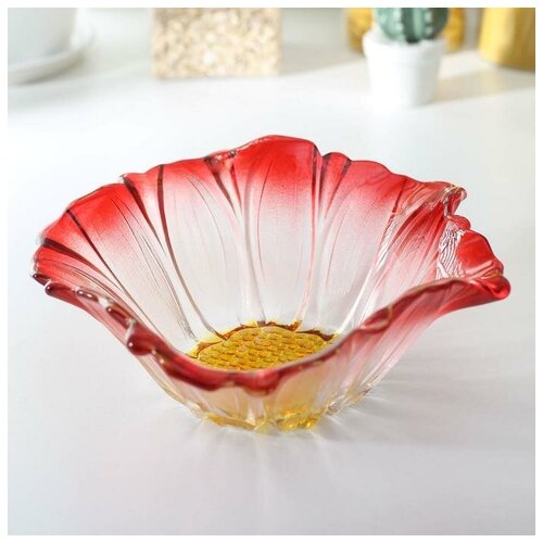 Салатник стеклянный «Красный цветок», 550 мл, 19,5×8 см