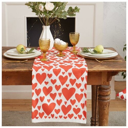 Дорожка на стол Этель Red hearts 40х149см 100 хлопок саржа 190 гм2 403₽