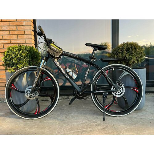 Велосипед RICHIESTO Горный На литых прочных дисках 26 Дисковые тормоза черный с надписью 2217000₽