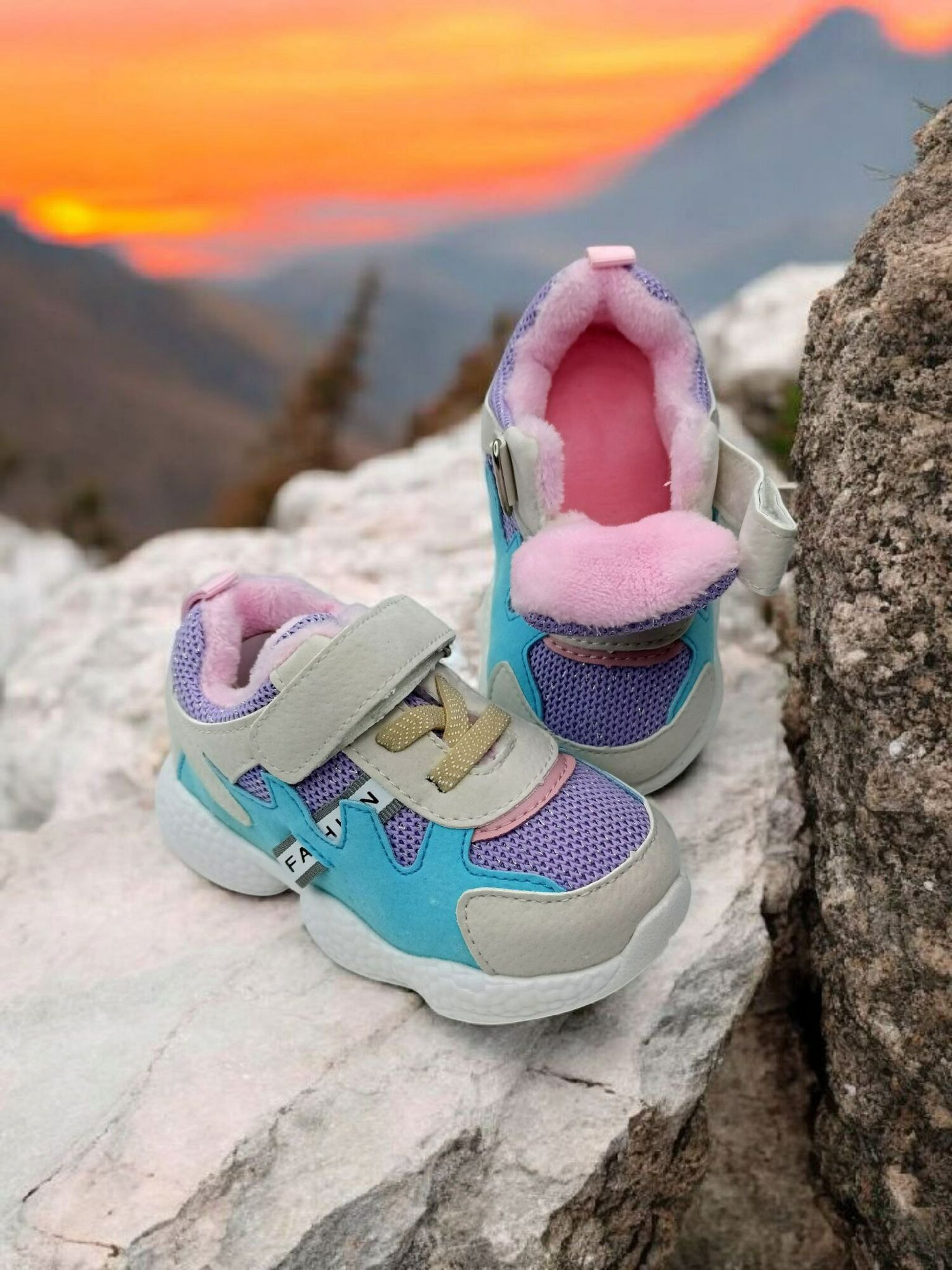 Кроссовки, размер 19, сиреневый/розовый — фото 1