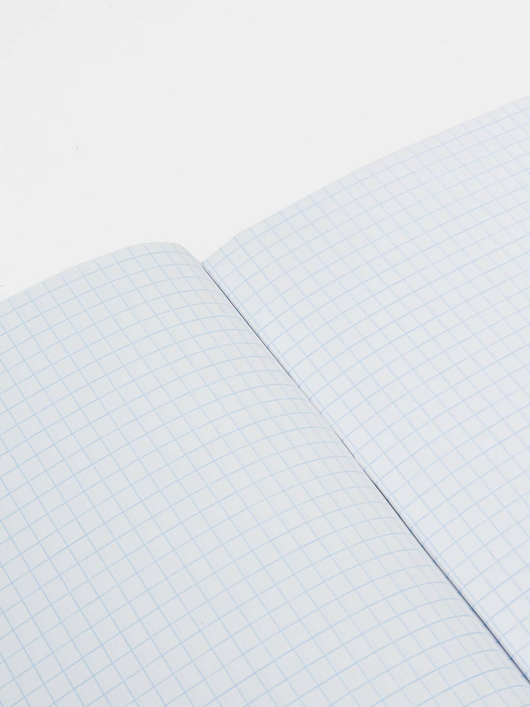 Тетрадь 48 листов, А4, 10440/3-EAC, монохромная геометрия — фото 1