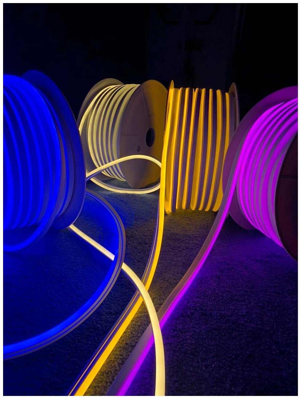 PJ Neon, Интерьерная неоновая светодиодная лента для улицы и помещения - гибкий неон 1м, 8х16мм, 220В, 120 LED/m, IP 67, теплый белый - фотография № 10