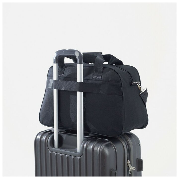 Сумка дорожная на молнии, 2 наружных кармана, держатель для чемодана, длинный ремень, цвет чёрный - фотография № 1