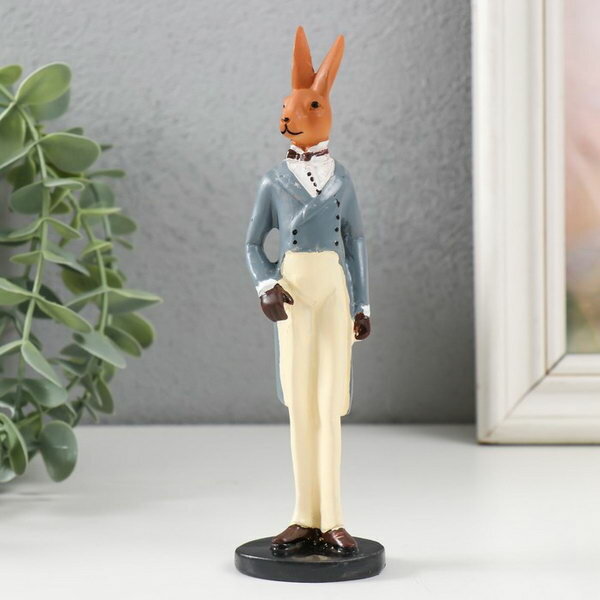 фото Сувенир полистоун "Заяц в синем фраке с белыми брюками"