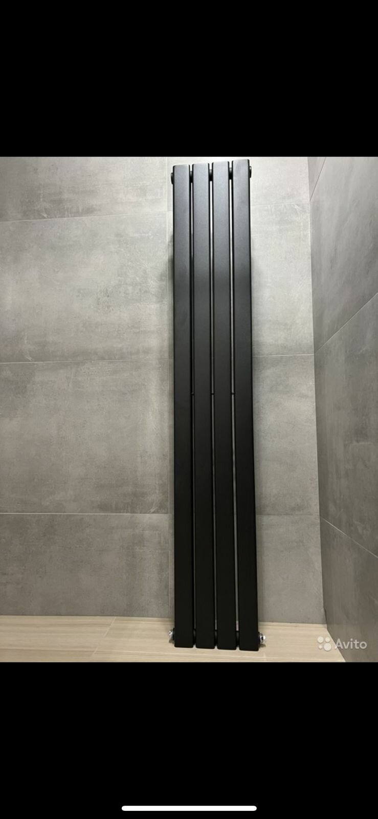 Вертикальный радиатор отопления серый 4 секции