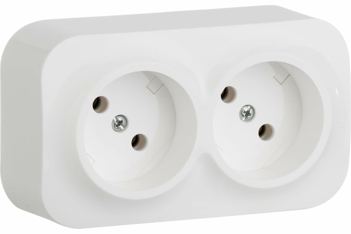 Legrand Розеточный блок двойной без заземления Legrand Quteo с предварительным подключением без шторок IP20 16А 250В винтовые зажимы накладной монтаж белый 782231