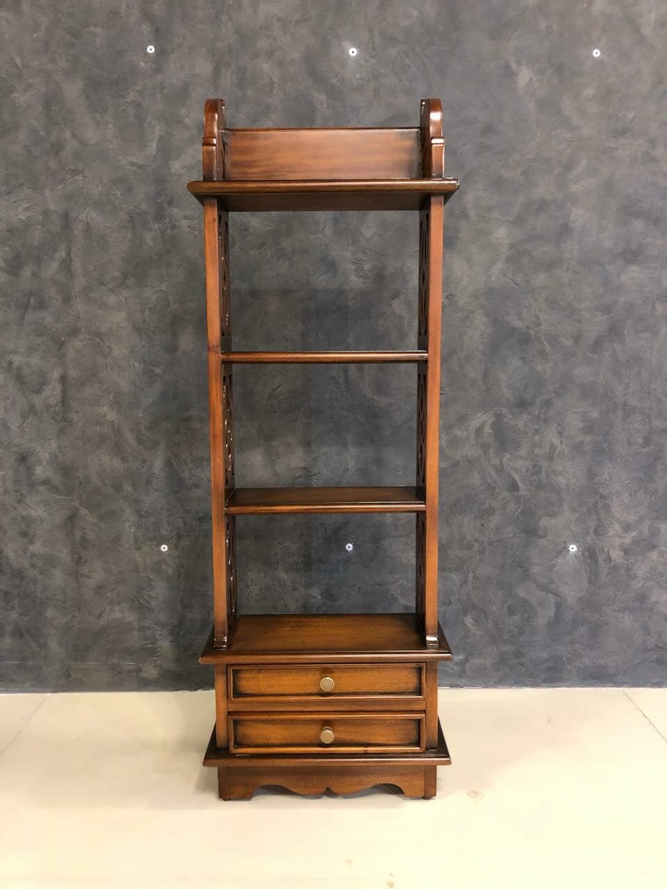 Этажерка с полками и ящиками DOMKORLEONE  S004 HP  красное дерево  mahogany wood   цвет орех HP  коричневый 