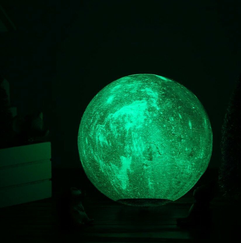 Светильник-ночник 3D шар Луна Moon Lamp, на деревянной подставке, встроенный аккумулятор и сенсорное управление, 15 см, подарок - фотография № 2