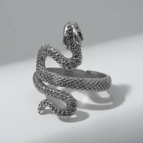 Кольцо, серебряный кольцо змея изогнутая цвет чёрно белый в серебре безразмерное