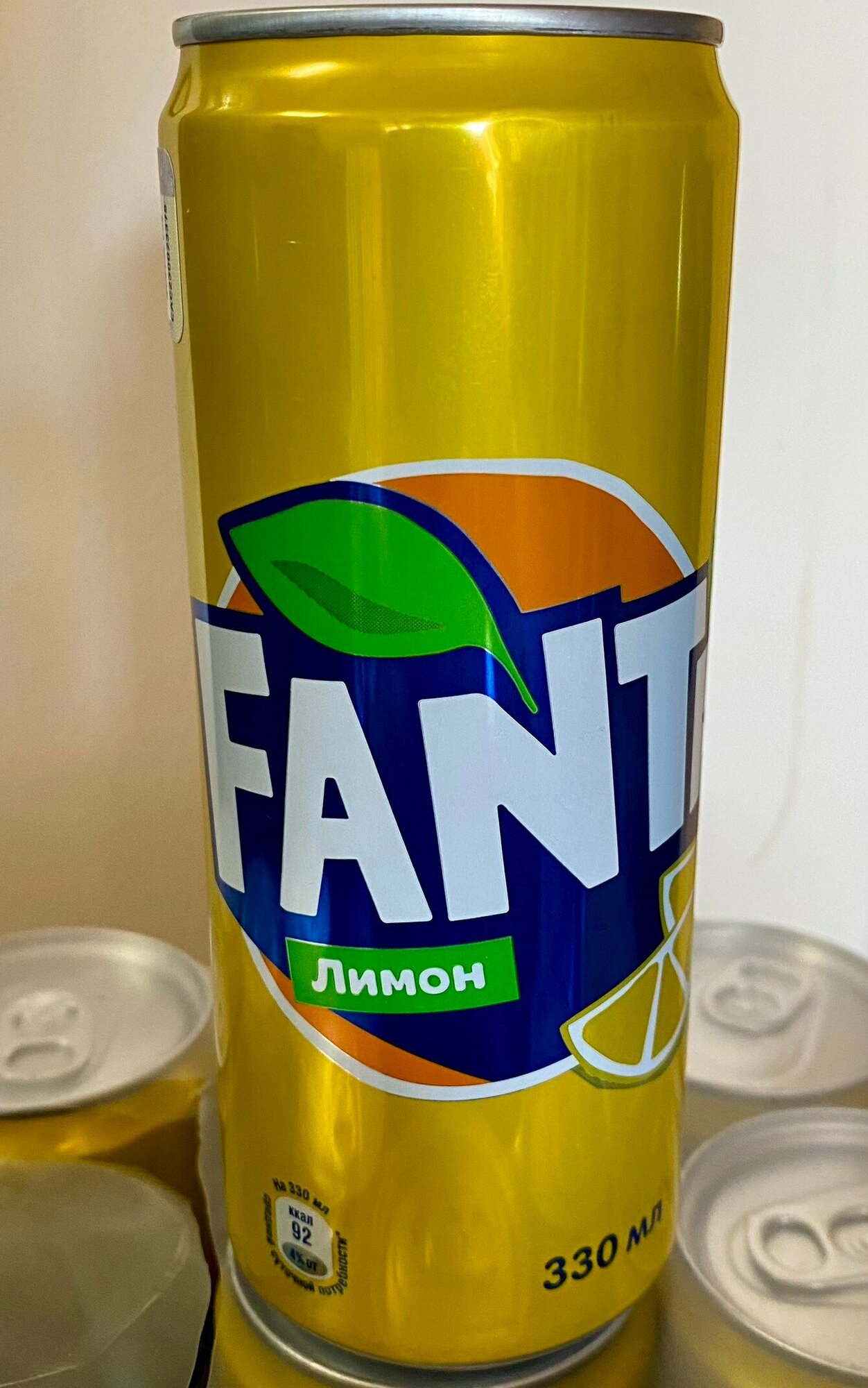 Напиток газированный Fanta (Фанта) Лимон 0,33 л х 12 банок - фотография № 4