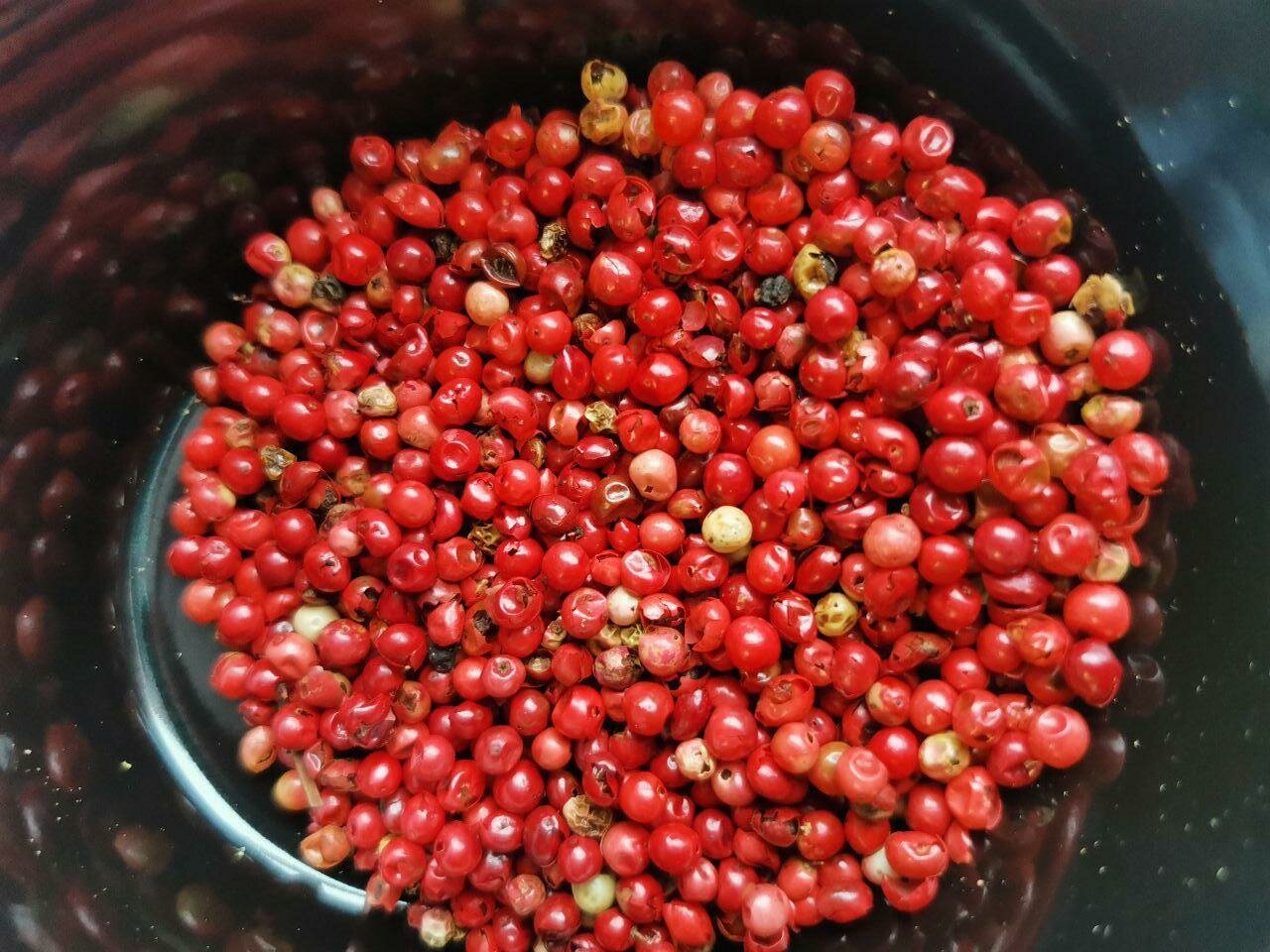 Перец розовый горошек KINGSPICE, 60 гр, ароматнейший сладкий вкус, пряный аромат — фото 1