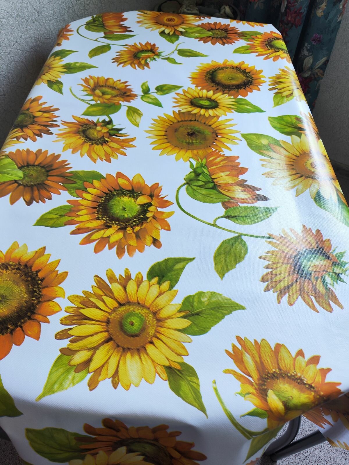 Картинки Клеенка цветная carnelia Подсолнухи 140x220см, толщина 0,4 мм