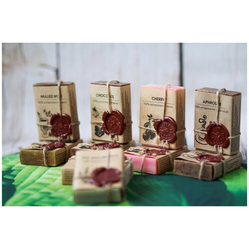 Годовой запас натурального мыла 