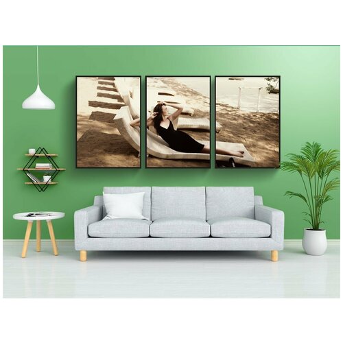 фото Набор модулных постеров для интерьера "девушка, на пляже, черноe платье" 60x90 см. в тубусе, без рамки lotsprints