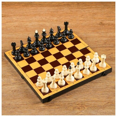 Шахматы Топ (доска пластик 30х30 см, фигуры пластик, король h-7,5 см)