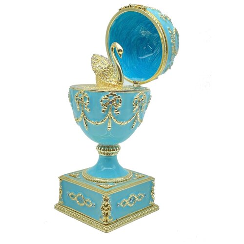 Пасхальное коллекционное сувенирное яйцо в стиле Фаберже (Faberge Egg) с лебедем внутри. Лимитированная серия из 250 штук с индивидуальным номером. Декоративная, интерьерная, универсальная шкатулка для ювелирных украшений, бижутерии, мелочей, подарки, лебедь, фигурка, статуэтка, винтаж, антик, декор, интерьер, сувениры. Ручная работа, пьютер, эмаль, позолота, Австрийские кристаллы. Design by Keren Kopal, Israel