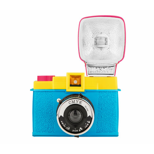 Пленочный фотоаппарат Lomography Diana F CMYK 10990₽