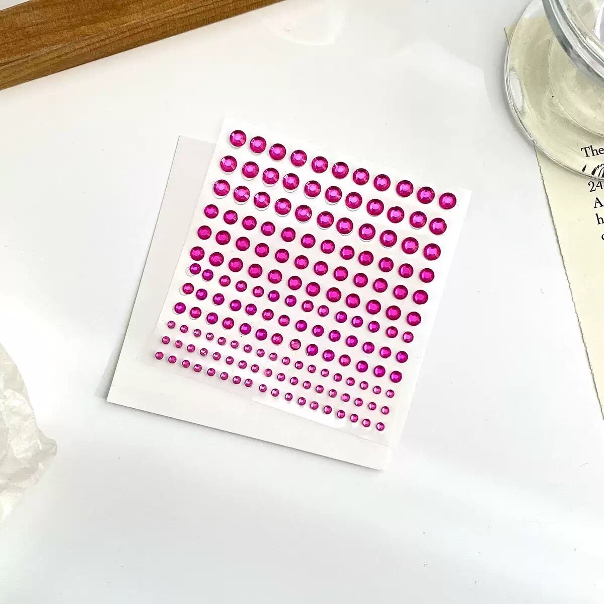 Набор самоклеящихся стразов, для ногтей и макияжа, 4 размеров, фиолетовый , глиттер