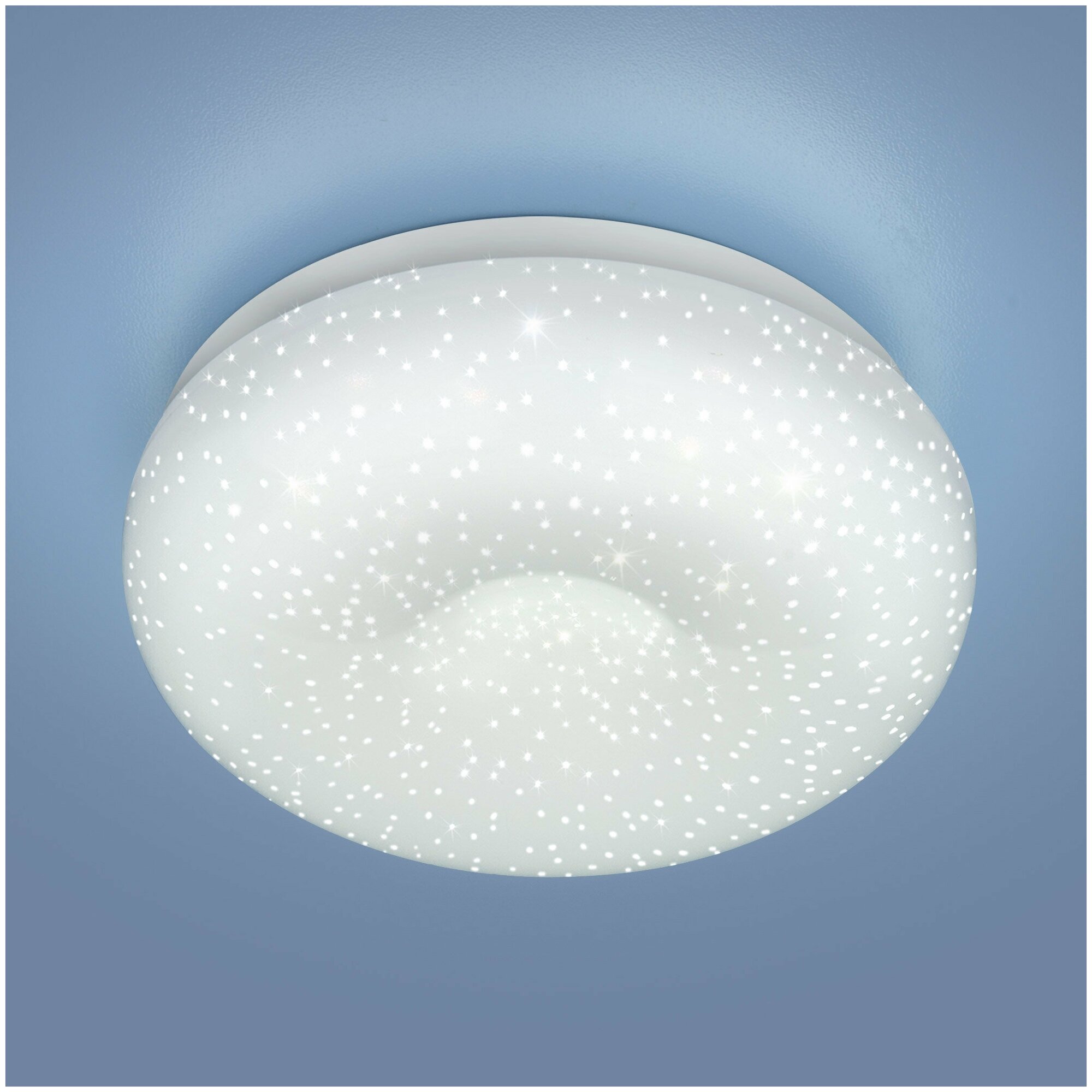 Встраиваемый светильник Elektrostandard 9910 LED 8W WH белый - фотография № 1