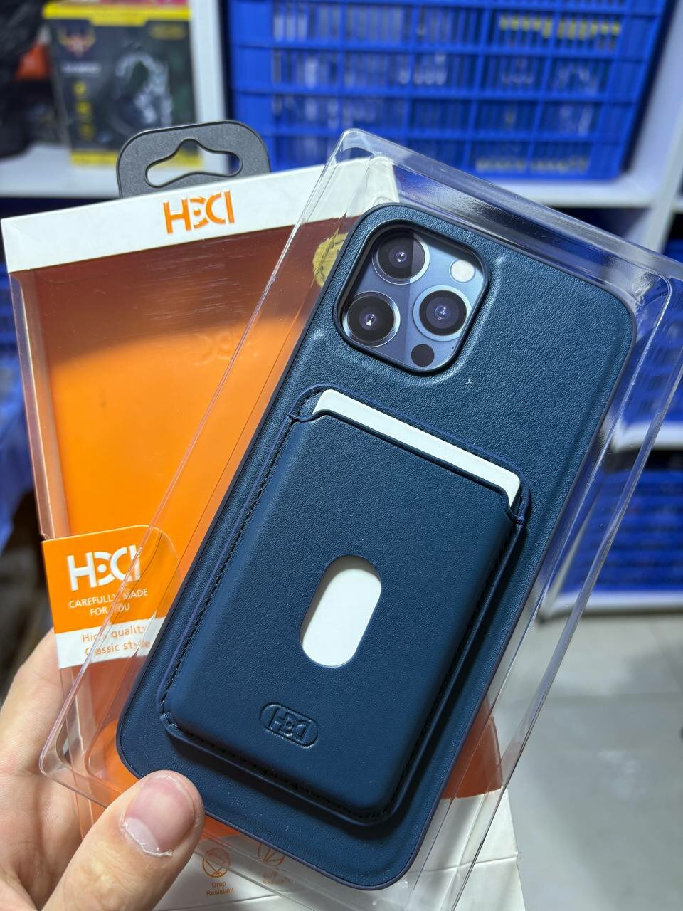 Задний чехол для iPhone 12 Pro Max с держателем для карт и подставкой (kickstand)