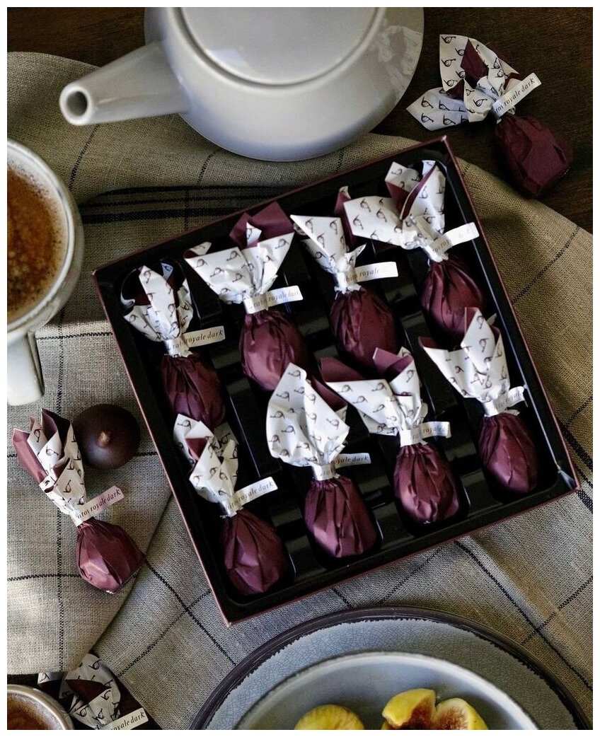 Конфеты инжир Rabitos Royale в темном шоколаде с трюфельной начинкой, 142 г, Испания - фотография № 2