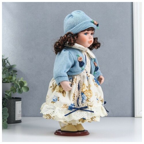фото Кукла коллекционная керамика "машенька в платье с цветами, в голубой кофточке" 30 см dreammart