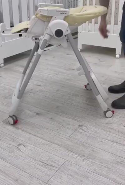 Стульчик для кормления Peg-Perego Prima Pappa Follow Me экокожа — фото 1