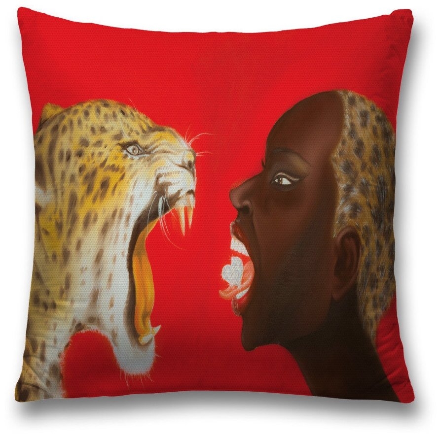 Наволочка декоративная на молнии, чехол на подушку JoyArty "Африканка против леопарда" 45х45 см