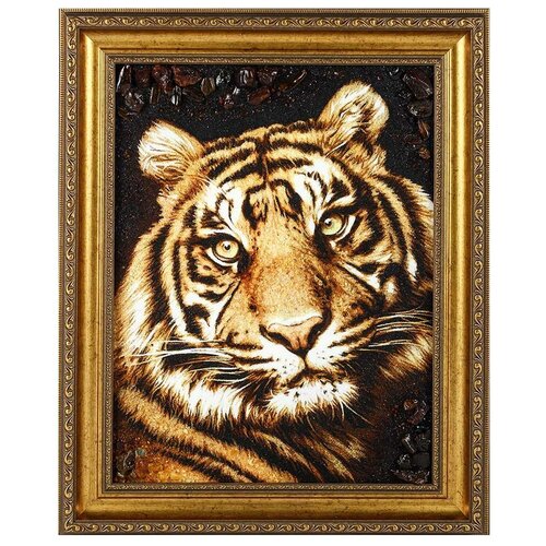 «Тигр» панно из балтийского янтаря на черном фоне