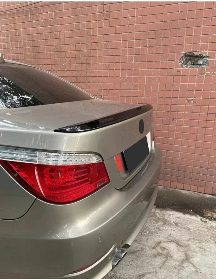 Спойлер BMW E60 черный (+ скотч) — фото 1