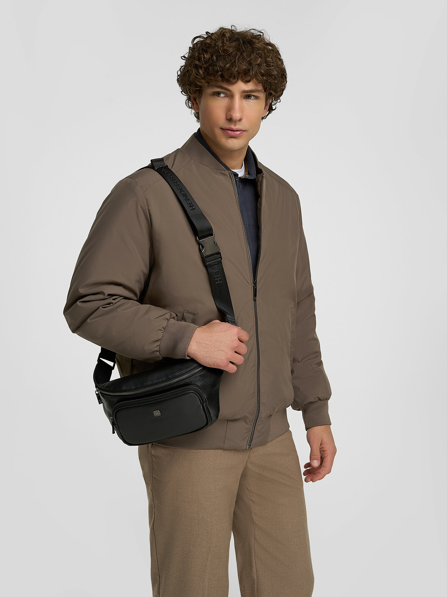 Сумка мессенджер HENDERSON 