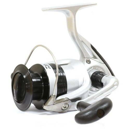 katushka bezynertsionnaya daiwa sweepfire e 4000 c Катушка безынерционная DAIWA Sweepfire E 3500С под левую руку, 3500