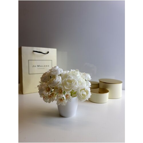 Искусственный Ранункулус в кашпо