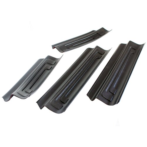 Накладки на пороги Hyundai Solaris 2