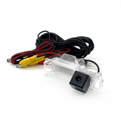 Камера заднего вида в плафоне Kia Rio 3 hatchback 2011-2017 Ceed 2 2012-2018 hatchback 120100₽