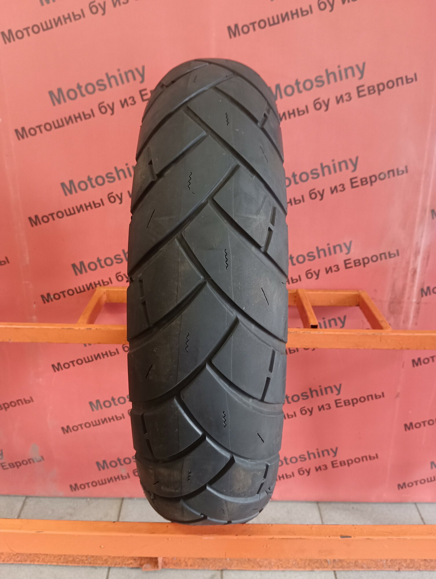 Мотошина 150/70 R18 Avon AV54