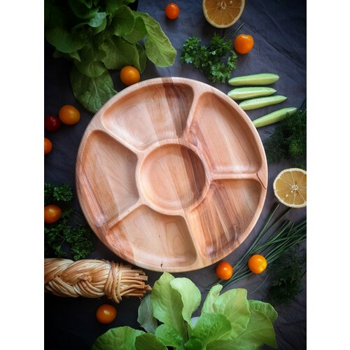 Круглый поднос из натурального дерева для сервировки стола 30см