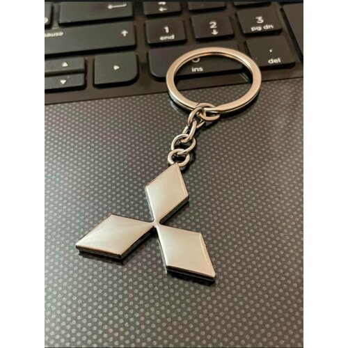 Брелок Mitsubishi гладкая фактура Mitsubishi серебристый 249₽