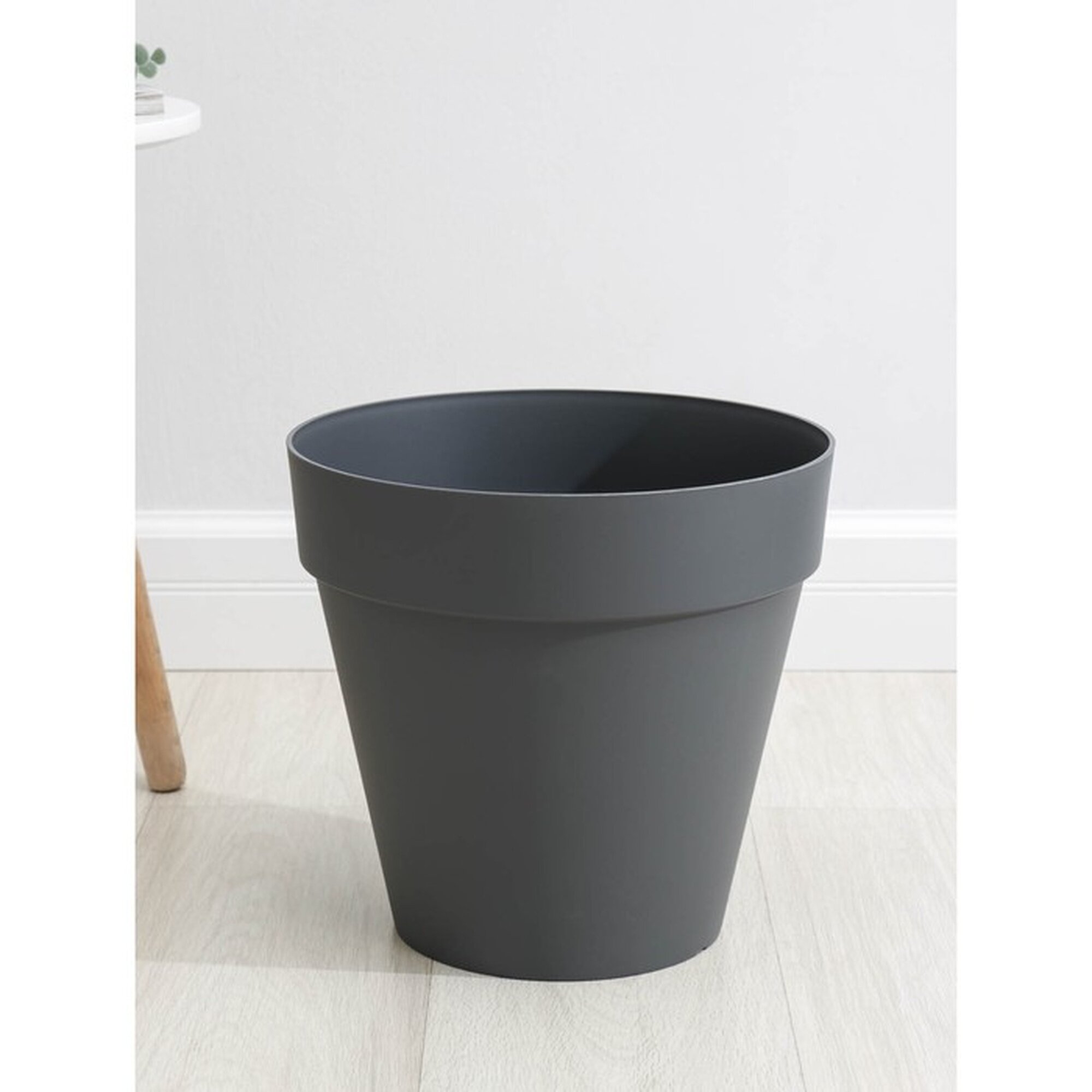 Кашпо для цветов со вставкой Tarragon 14 л d=31 см h=28.8 см серое