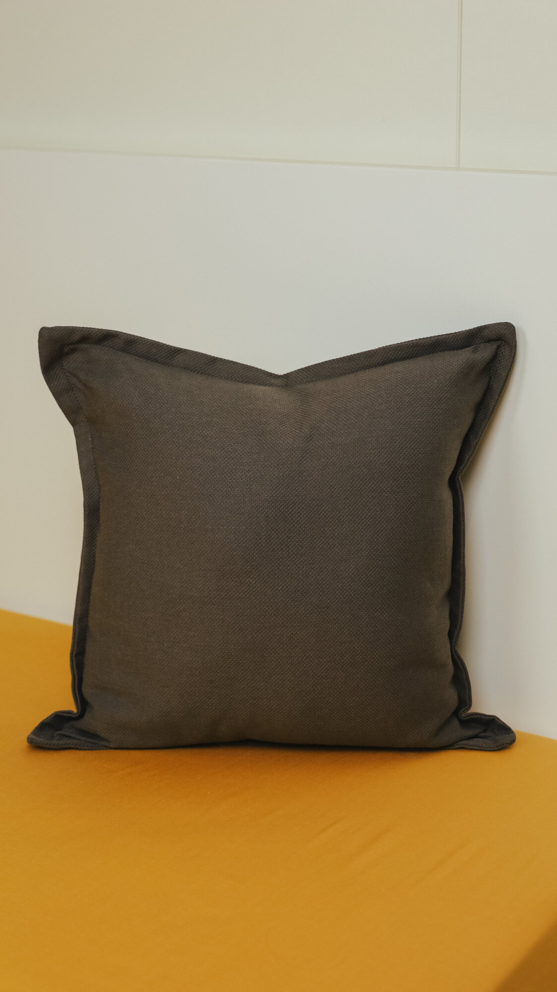 Подушка декоративная 43х43 с отстрочкой хлопок серый 23 Линия